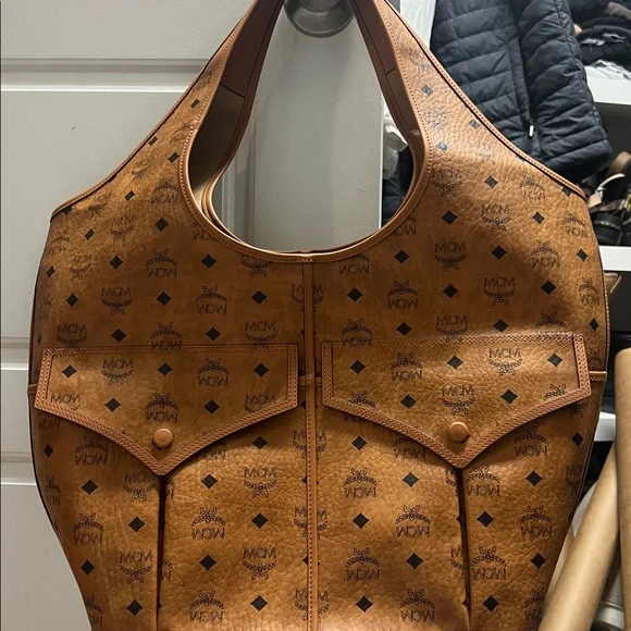 MCM Leni XL shopper monogram Tote - Picture 3 of 6